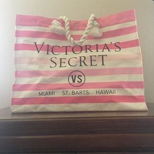 Victoria’s Secret Cute Pink & White Bag
